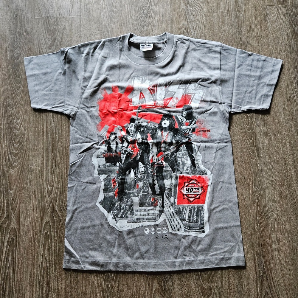 KISS 2015 40th Anniversary Japan Tour T Shirt Large Tokyo Gene Simmons‎ Gray